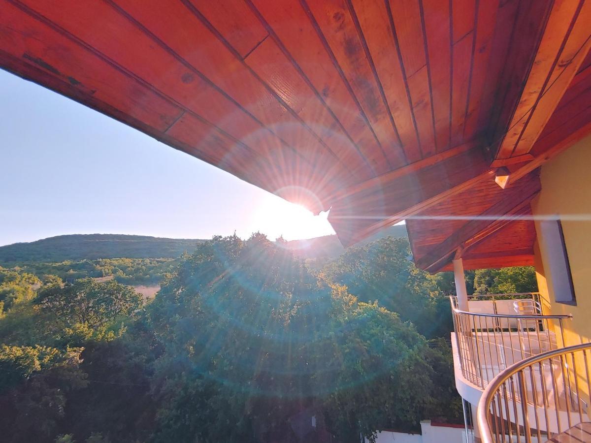 Villa Metatron U Doma Balçık Dış mekan fotoğraf